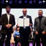 INCÊNDIO: Corpo de Bombeiros combate fogo em ônibus no bairro Centenário, em Varginha (video)