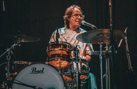 Beto Guedes encerra festival em Monte Verde com show gratuito