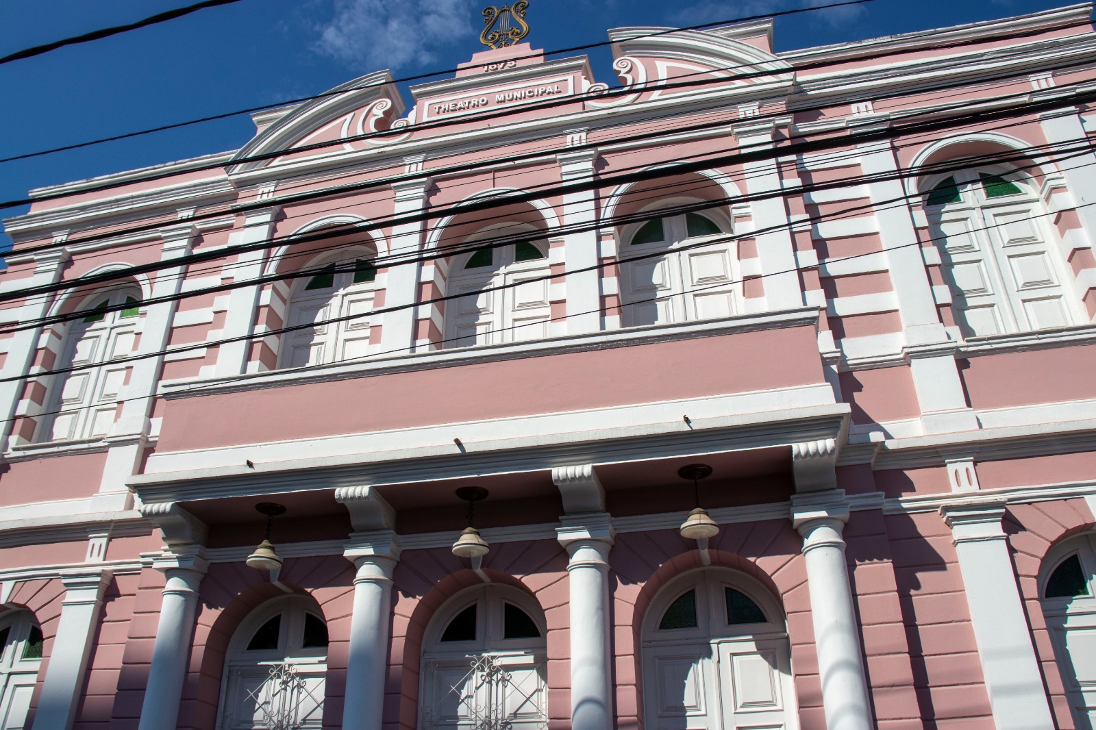teatro municipal de pouso alegre